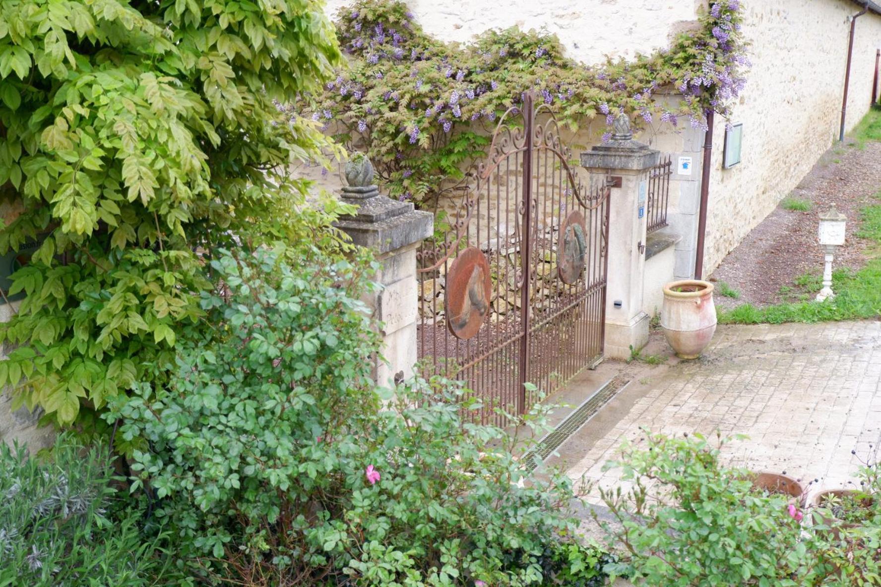 Moulin De Petoulle Hotel Charenton-du-Cher Buitenkant foto