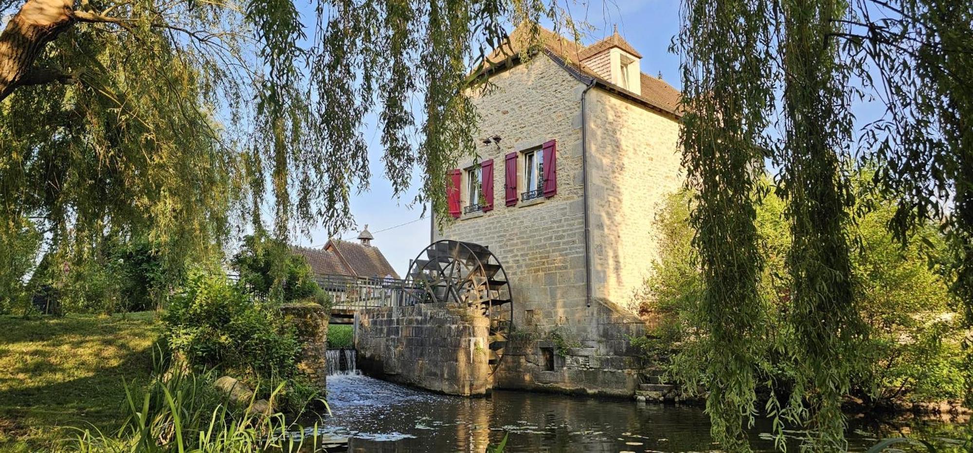 Moulin De Petoulle Hotel Charenton-du-Cher Buitenkant foto